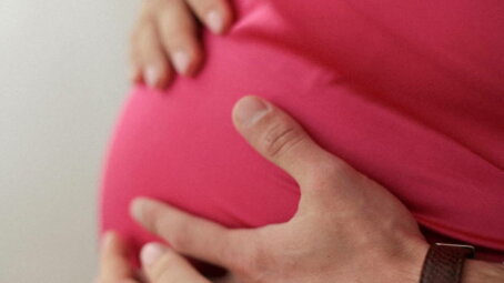 С 1 сентября пособие беременным студенткам будут начислять на основе прожиточного минимума трудоспособного населения в их регионе