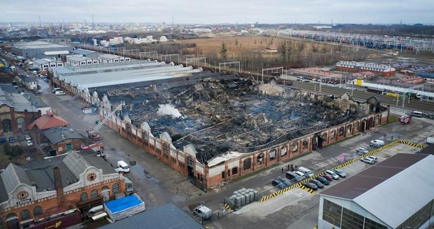 Пожар в Гданьске потушен, прокуратура начала расследование