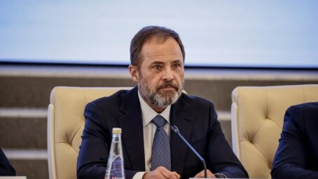 На заседании Совета округа обсудили меры социальной поддержки участников СВО