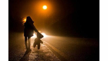 В ЛНР запретили детям гулять по ночам без присмотра взрослых