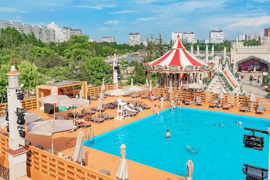 На площадках «Московских сезонов» вновь начали работать комфортабельные бассейны