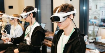 Более трех тысяч москвичей посетили карьерный молодежный форум «Взлет»