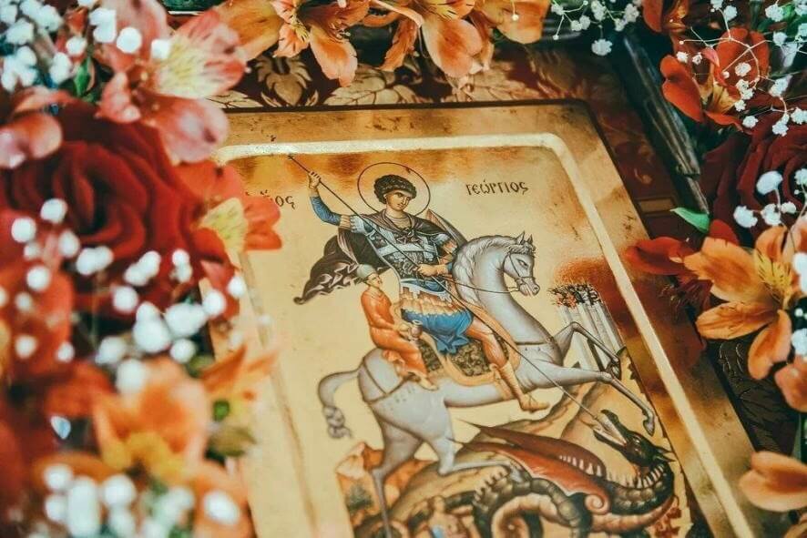 Сегодня Русская православная церковь отмечает день Святого Великомученика Георгия Победоносца
