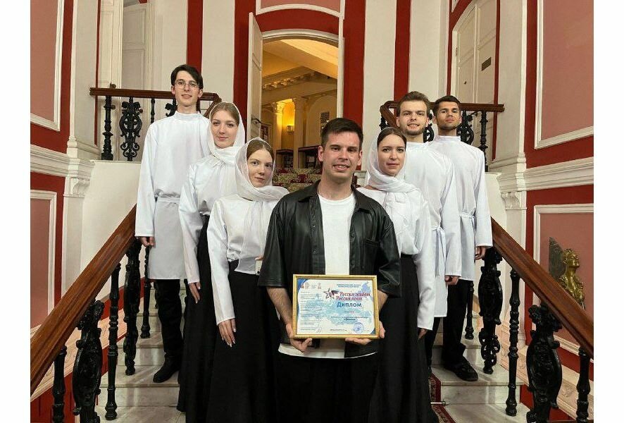 Ансамбль «Фижма» завоевал гран-при всероссийского конкурса патриотической песни «Россия живет, Россия поет!»