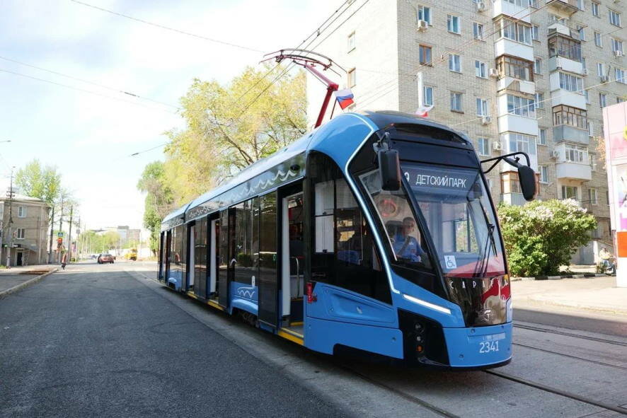 Работникам городского электрического транспорта Саратова повысят зарплату