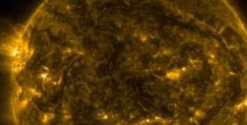Мощнейшая солнечная вспышка класса X2.7: угроза магнитной бури на Земле