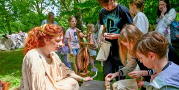 Приключения во времени: в парках Москвы в рамках «Времен и эпох» проходят исторические квесты