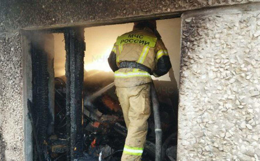2 человека погибли, 7 пострадали при взрыве газового баллона в Свердловской области