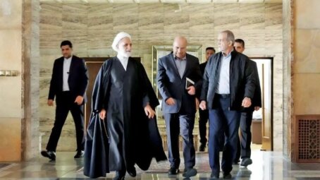 Ранен президент Ирана