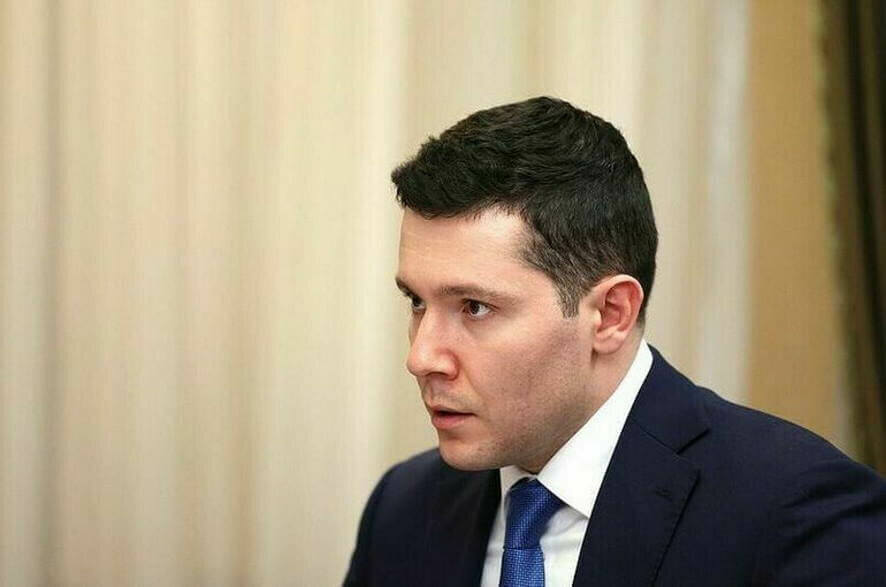 Глава Минпромторга Алиханов сделал ряд важных заявлений, включая информацию о скидках на автомобили