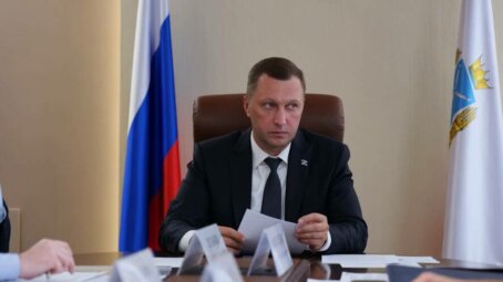 Губернатор Саратовской области Роман Бусаргин потребовал разобраться с жалобами на завышенные начисления за вывоз мусора