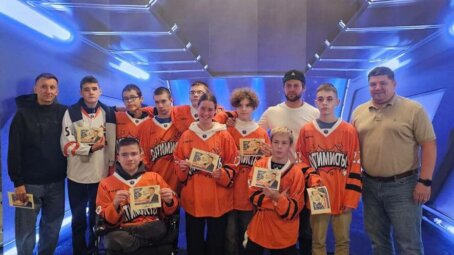 Саратовские спортсмены — в пятерке лучших на турнире «Хоккей для всех»