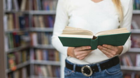 Орфографический словарь пополнился новыми словами, среди которых «драконоборец» и «пюрешка»