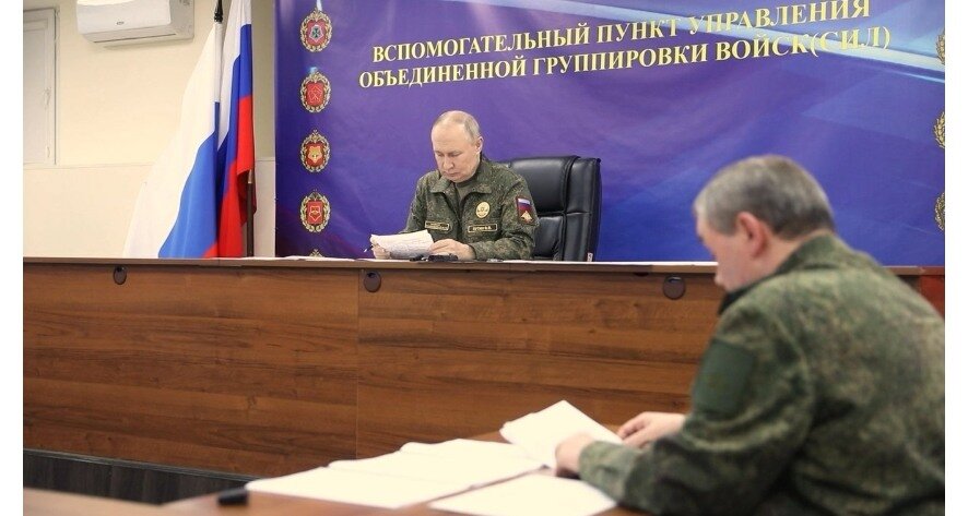 Верховный Главнокомандующий посетил пункт управления Объединённой группировки войск