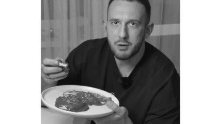 Фитнес-тренер из Оренбурга умер от остановки сердца после эксперимента с набором веса