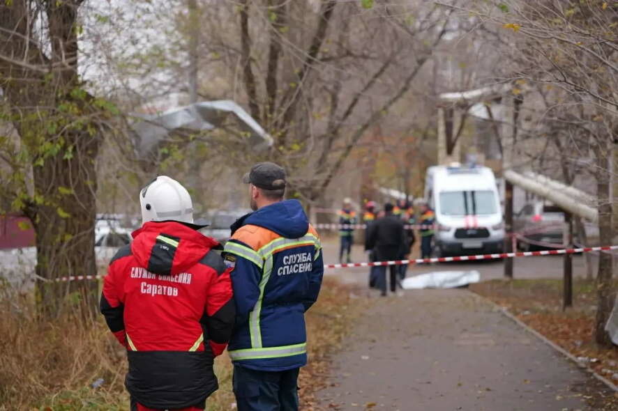 Роман Бусаргин: В результате атаки БПЛА были выбиты окна в нескольких домах Заводского района