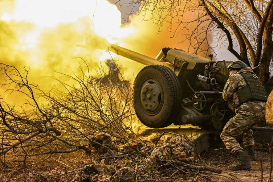 Глава Крыма поздравил военнослужащих и ветеранов ракетных войск и артиллерии с праздником