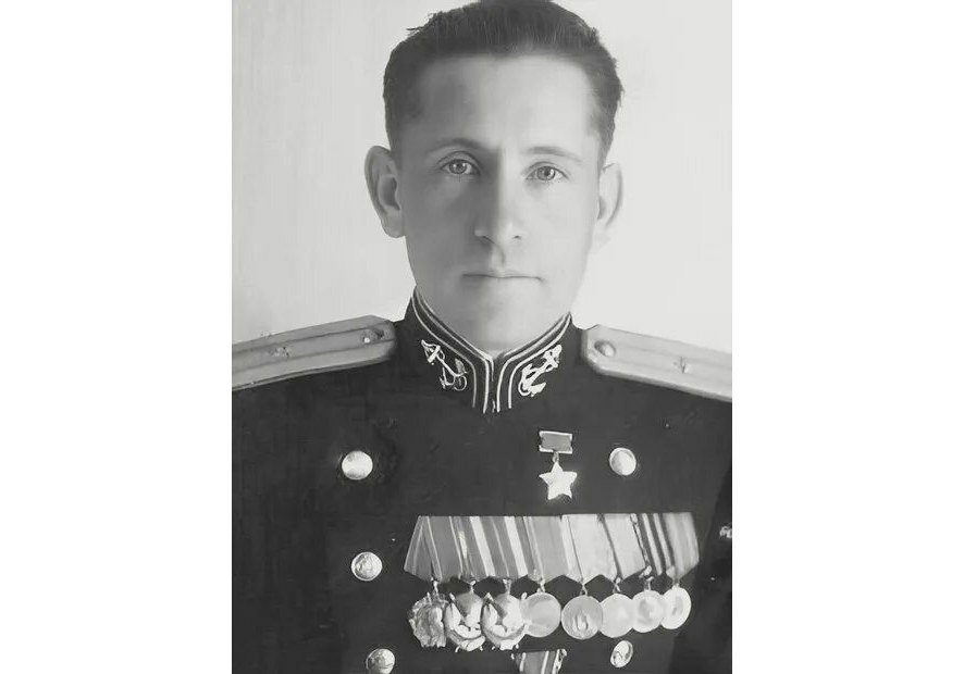 Саратовский сокол, отрубивший «Хеншелю» хвост: подвиг Владимира Михалёва