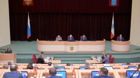 На заседании Саратовской областной думы в поправках в бюджет области отражены несколько важных решений