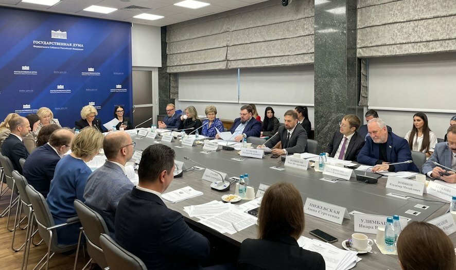 В Госдуме признали проблему ограничения прав отцов после развода и назначили парламентские слушания