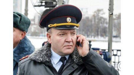 Валерий Горелых: Свердловская полиция не допустила ЧП на праздничных площадках в новогоднюю ночь