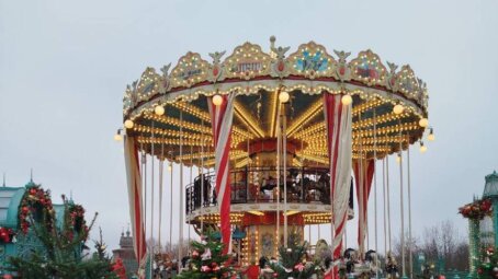 Зимний код Москвы: как город превращает праздник в пространство для добра и истории