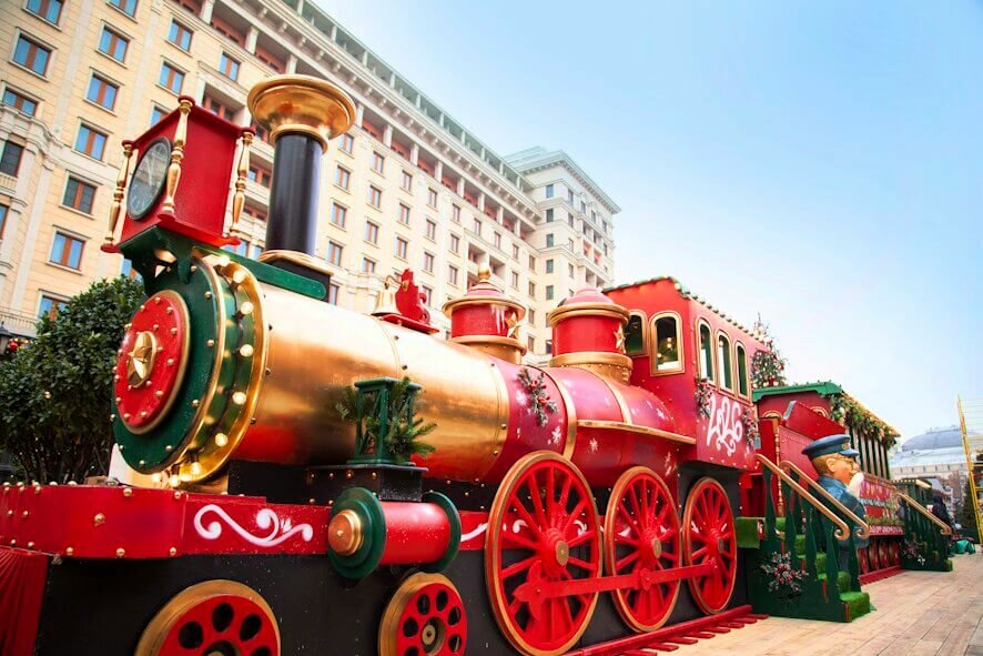 Не просто гирлянды: как «Зима в Москве» превратила центр в маршрут из трёх сказок