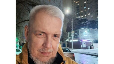 Новогоднее поздравление главного редактора портала «Глас народа» политолога Дмитрия Борисовича Олейника с наступающим 2026 годом