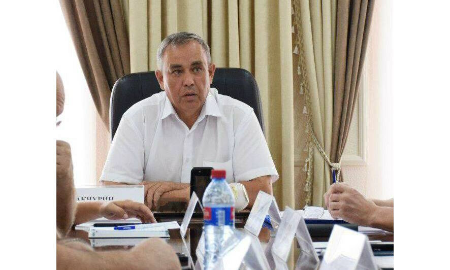 Первый снегопад в Саратове высветил системные проблемы готовности водителей