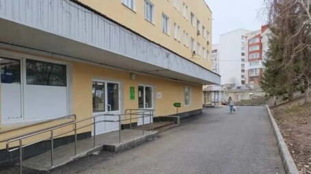 Бусаргин: Завершен первый этап новой региональной программы по благоустройству дворовых территорий больниц