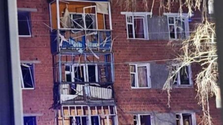 Жилой многоквартирный дом в Чебоксарах получил повреждения после падения украинского БПЛА