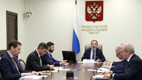 Игорь Комаров провел совещание с высшими должностными лицами регионов ПФО