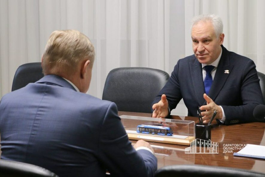 Алексей Антонов и Владимир Попов обсудили создание кадетских классов в новой школе Саратова, названной в честь Героев СВО