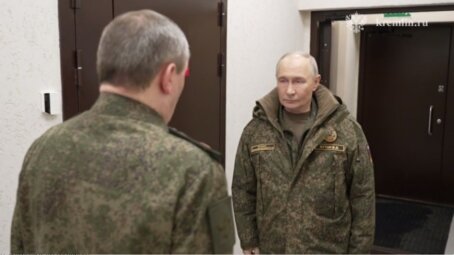 Владимир Путин провел совещание в зоне СВО по итогам освобождения Димитрова и Гуляйполя