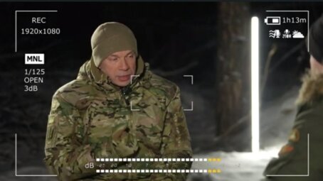 Сырский на фоне провалов в Покровске и толкания ВСУ против РФ в Купянске дал большое интервью