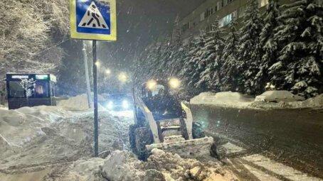 К расчистке дорог на территории Саратовской области привлечено свыше 1500 единиц спецтехники