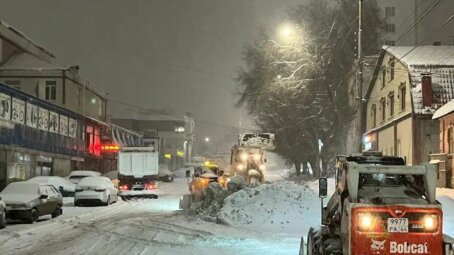 На саратовских региональных дорогах работает более 270 единиц снегоуборочной техники