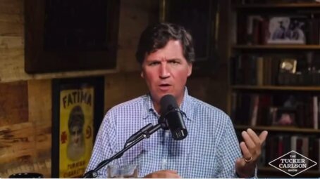 Такер Карлсон о Венесуэле: «Мадуро руководит самой социально консервативной страной в Западном полушарии»