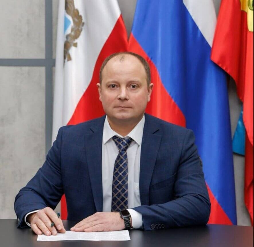Михаил Захаров оставил должность главы Балашовского района