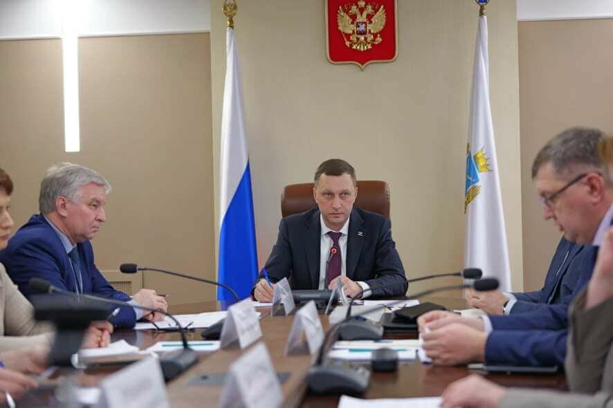 На территории крупнейших городов Саратовской области продолжается работа по выявлению и демонтажу незаконных рекламных конструкций