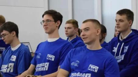 Жители Саратовской области вносят предложения в народную программу «Единой России»