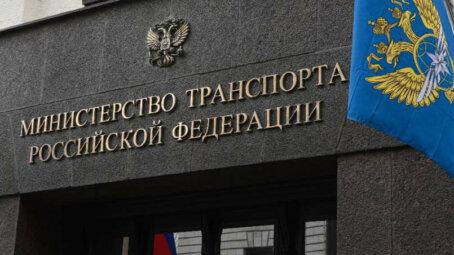 Минтранс РФ назвал атаку на российский газовоз актом международного терроризма и морского пиратства, что известно к этому часу