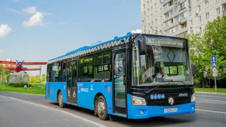 На маршруты коммерческих перевозчиков Москвы вышли более 160 новых автобусов