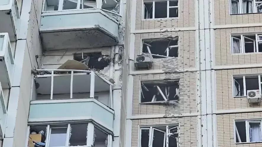 Три человека погибли и еще пять ранены при атаке БПЛА ВСУ по жилым домам в Подмосковье, что известно к этому часу
