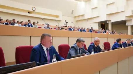 На заседании Саратовской областной думы сегодня был поддержан ряд важных поправок в бюджет региона