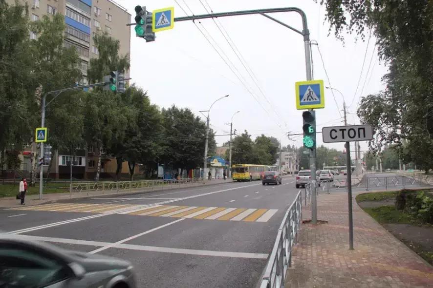 Губернатор Саратовской области Роман Бусаргин провел второе из цикла стратегических совещаний, на котором обсуждалась безопасность дорожного движения