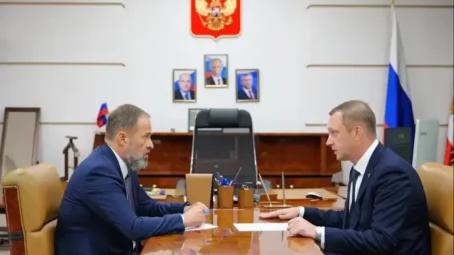 Игорь Комаров и Роман Бусаргин на встрече обсудили социально-экономическое развитие Саратовской области