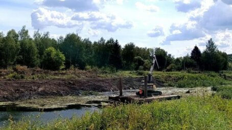 В Аткарском районе возобновились работы по расчистке русла реки Аткара