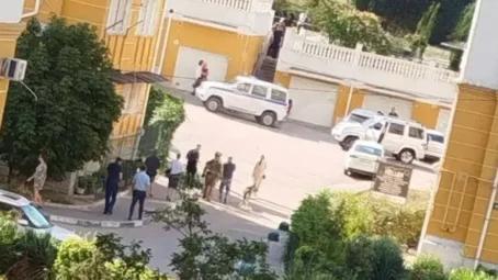 Взрыв в Севастополе: мужчина погиб, женщина задержана очевидцами
